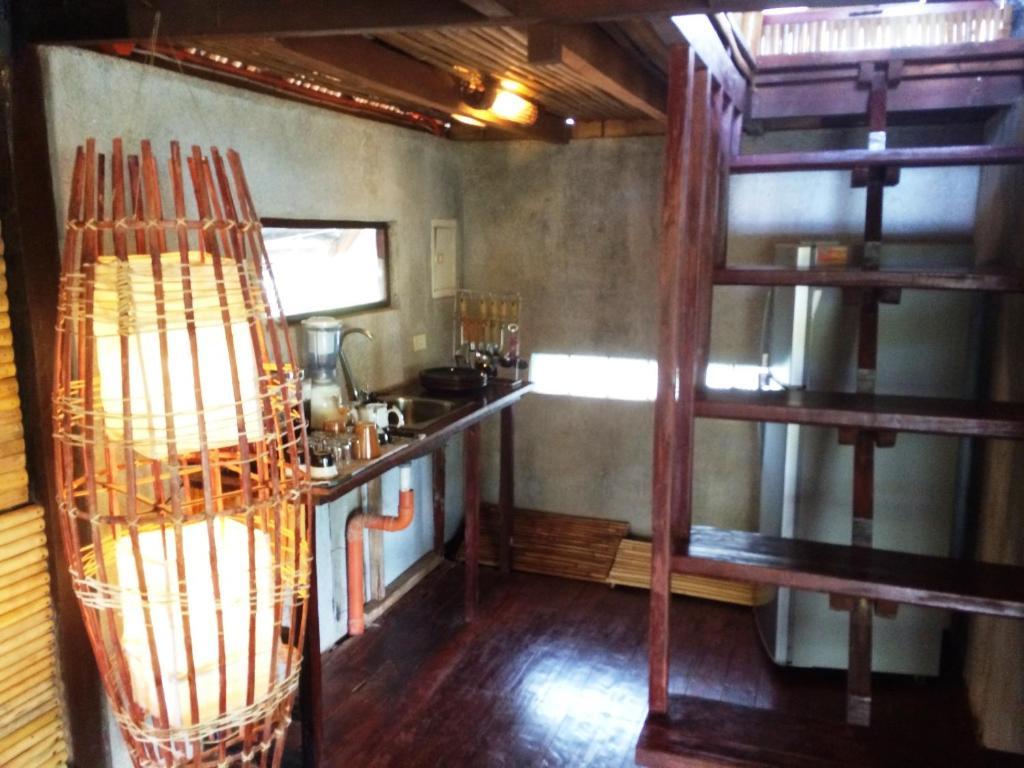 The Village House Puerto Princesa Exterior foto