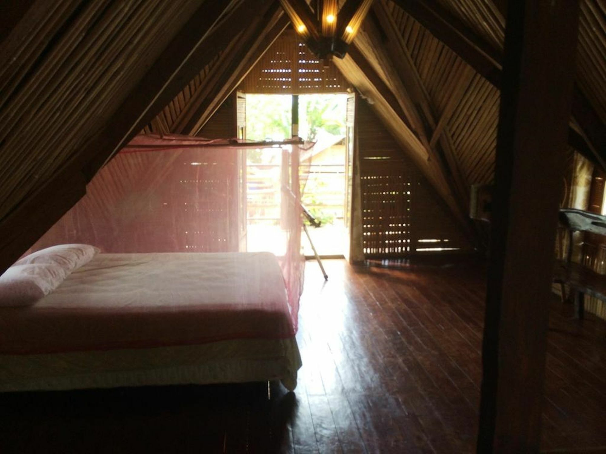The Village House Puerto Princesa Exterior foto
